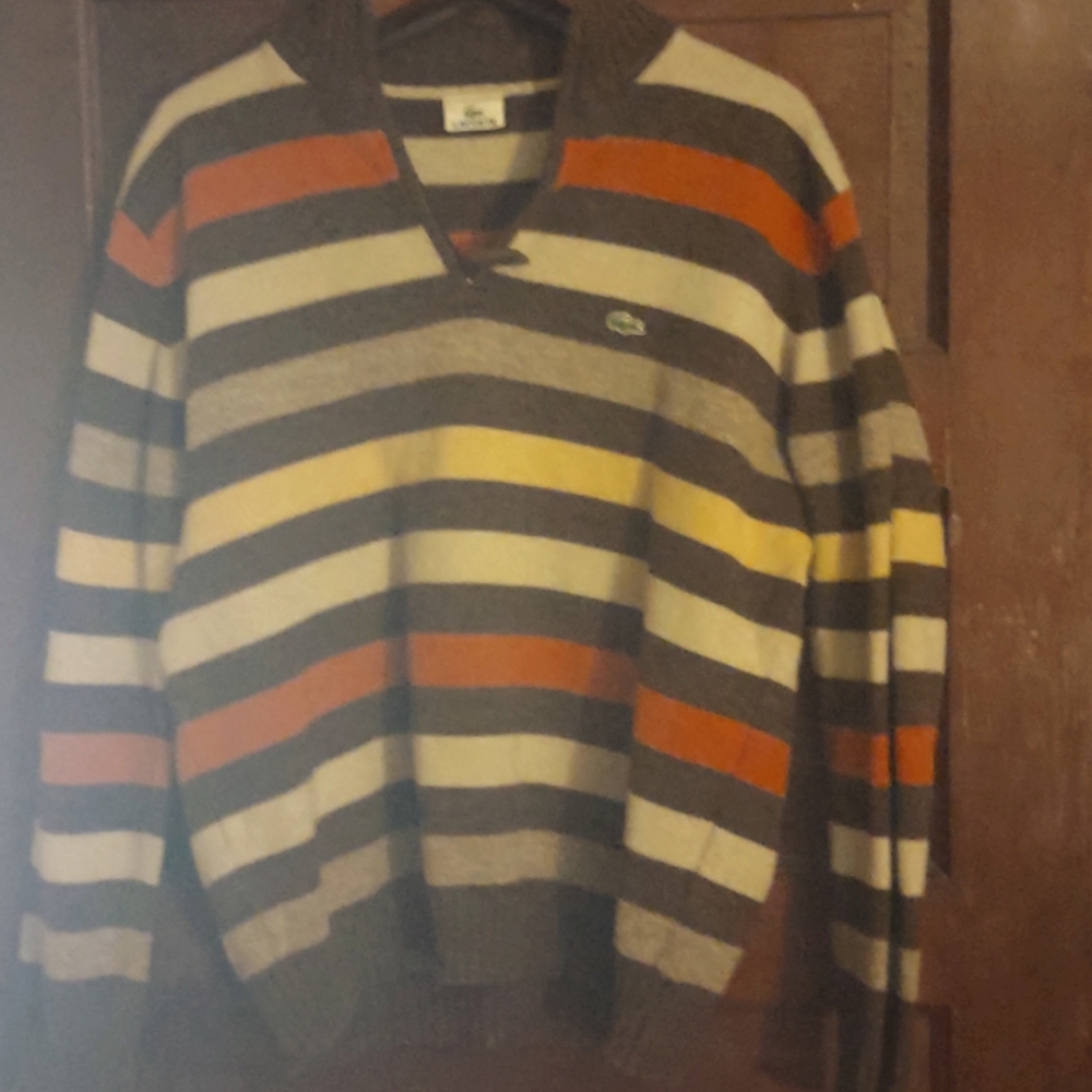 Medium Men's Lacoste Brown sweater